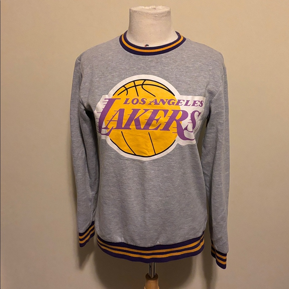 NBA LA Lakers Gray Men's Sweatshirt with Striped Accents Size XSmall